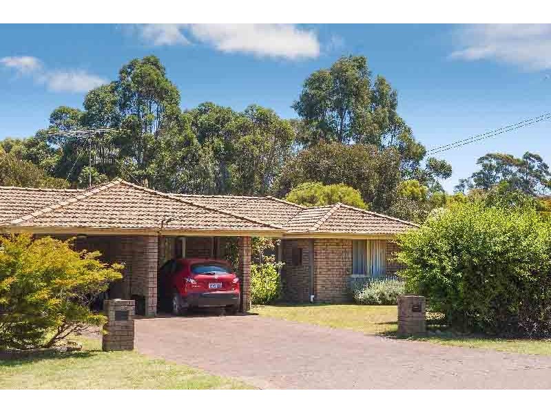 1/12 Bovell Aveue, Margaret River WA 6285