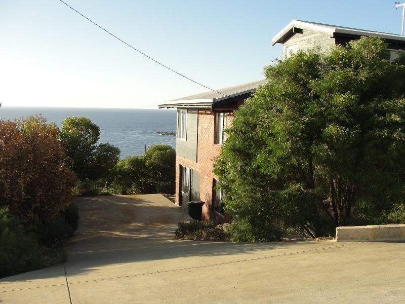 2/130 Walton Way, Gracetown WA 6284