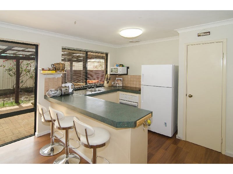 8 Larch Loop, Margaret River WA 6285