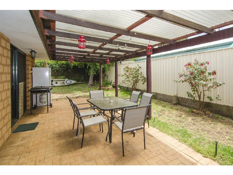 8 Larch Loop, Margaret River WA 6285