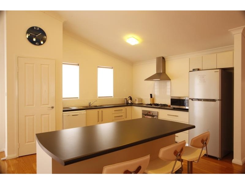 18 Charles Hine Ave, Margaret River WA 6285