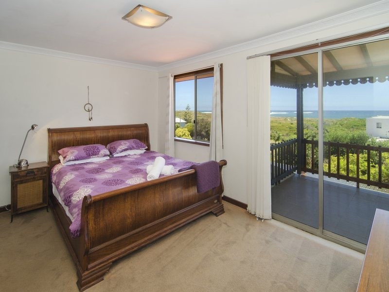 6 Papadakis Avenue, Prevelly WA 6285