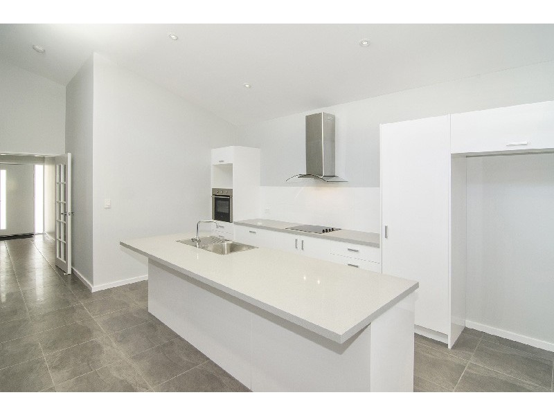 8/37 Village Green, Margaret River WA 6285