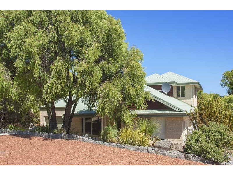 9 Freycinet Way, Gnarabup WA 6285
