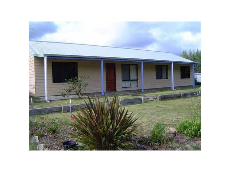 Forest Grove Road, Margaret River WA 6285