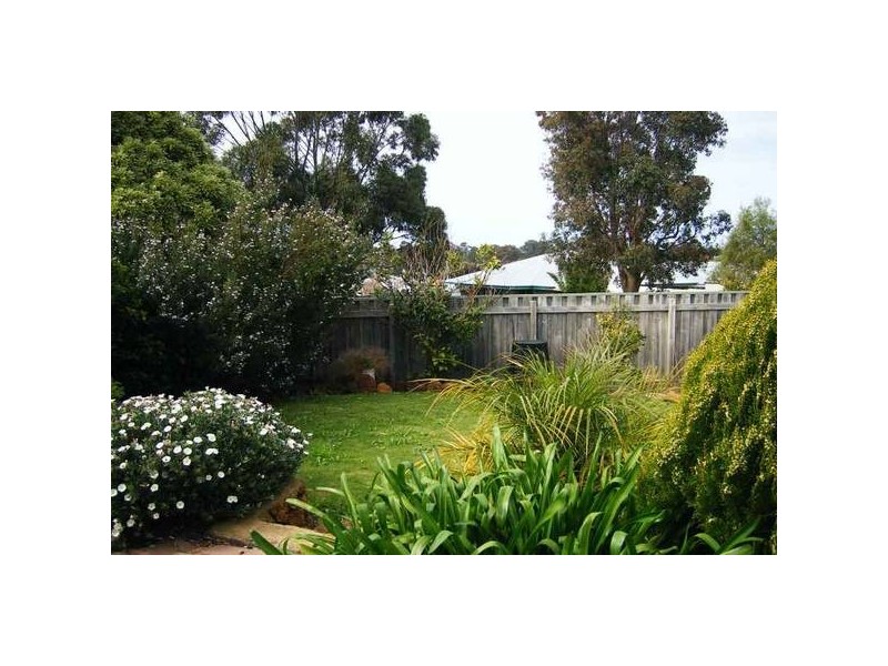 5a Carey Place, Margaret River WA 6285