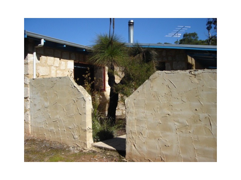 Studio 1/7 Squires Road, Margaret River WA 6285