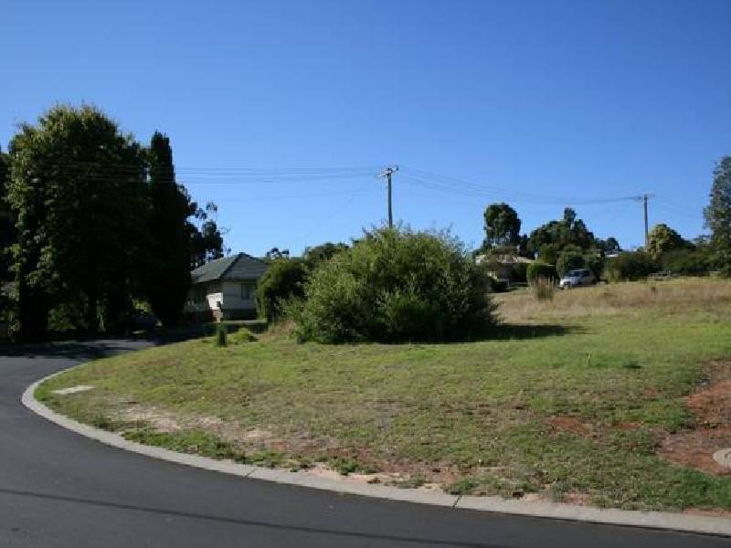 1 Churchill Avenue, Margaret River WA 6285