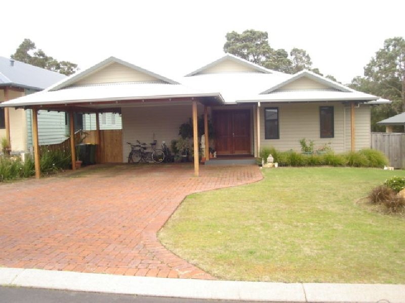 4 Birch Loop, Margaret River WA 6285