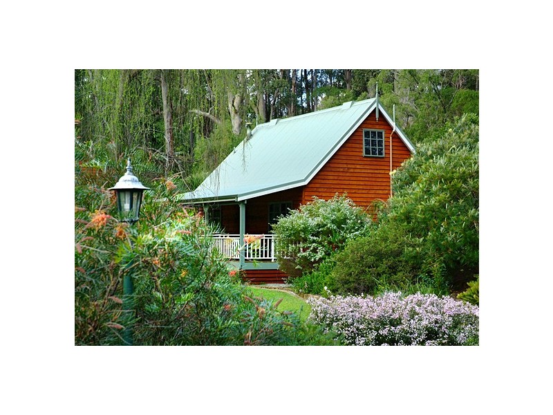 321 & 17 Carters Road, Margaret River WA 6285