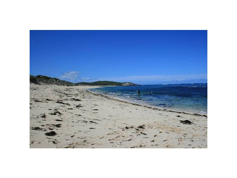 29 Wooredah Crescent, Prevelly WA 6285