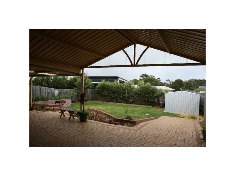 6 Village Green, Margaret River WA 6285