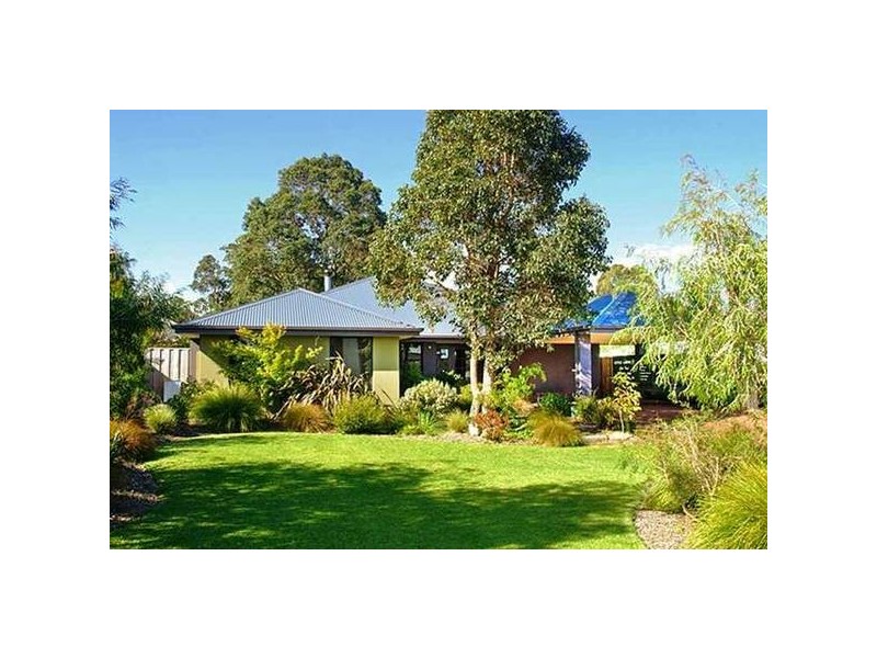 11 Highland View, Margaret River WA 6285