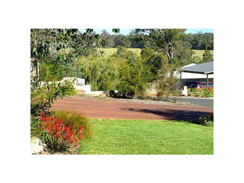 11 Highland View, Margaret River WA 6285