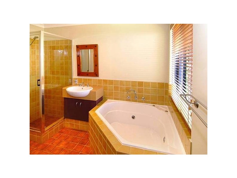 11 Highland View, Margaret River WA 6285