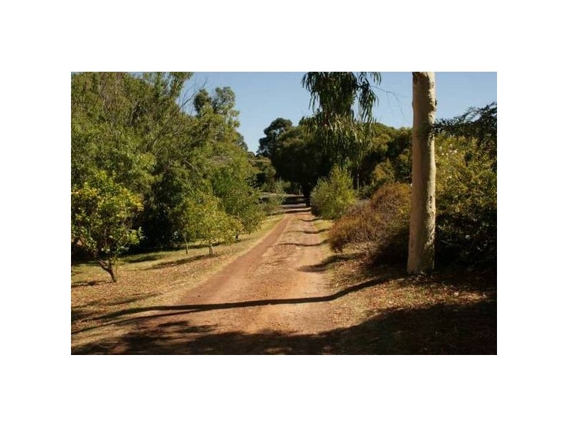 1 Peppermint Place, Margaret River WA 6285