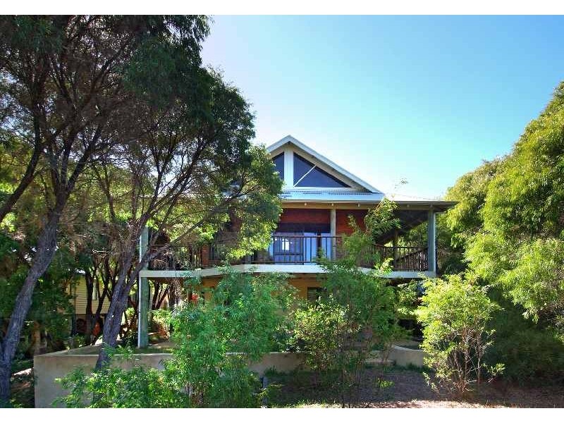 13 Freycinet Way, Gnarabup WA 6285