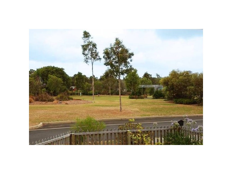 2 Yellow Gum Walk, Margaret River WA 6285