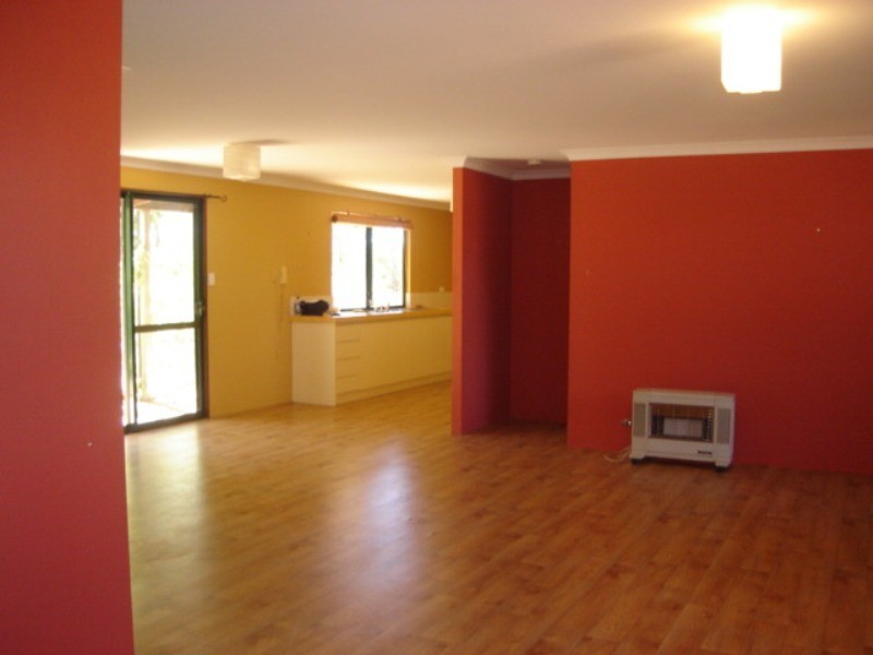 4 Casselton Grove, Margaret River WA 6285