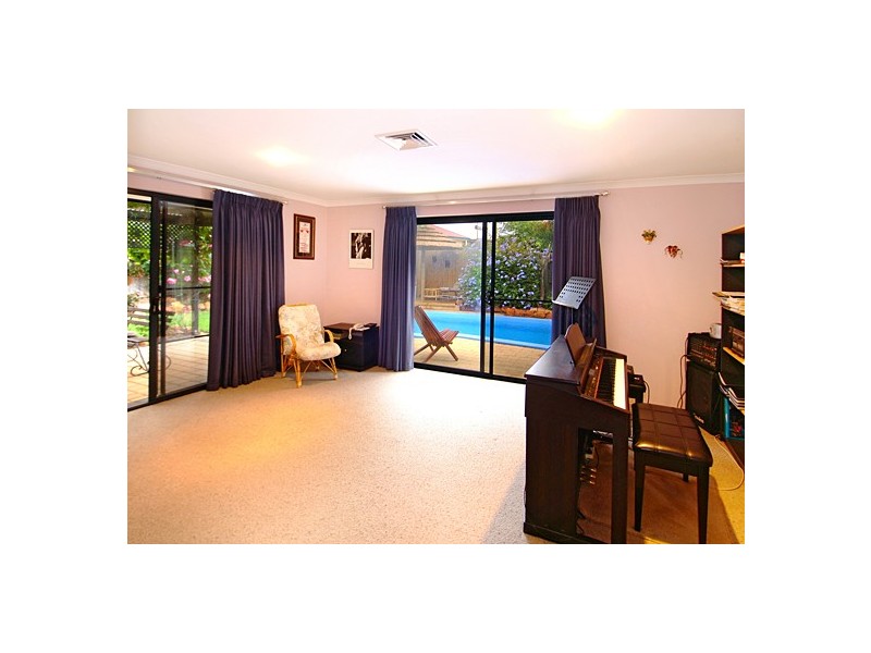 16 East Willmott Avenue, Margaret River WA 6285