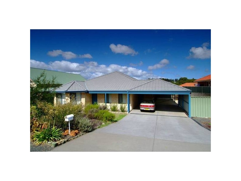 8 Kunzea Loop, Margaret River WA 6285