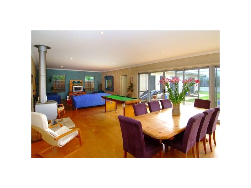 18 Village Green, Margaret River WA 6285
