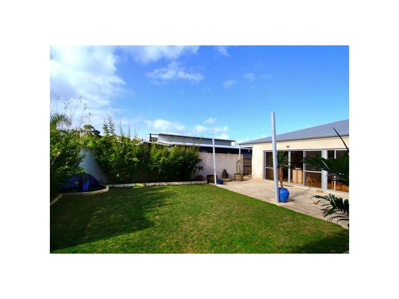 18 Village Green, Margaret River WA 6285