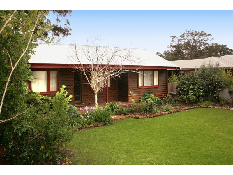 19 Memorial Drive, Cowaramup WA 6284