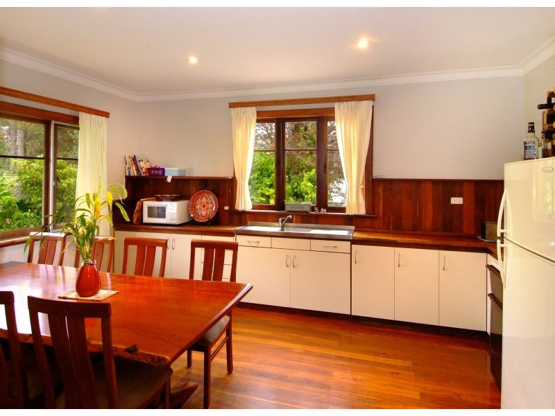 19 Memorial Drive, Cowaramup WA 6284