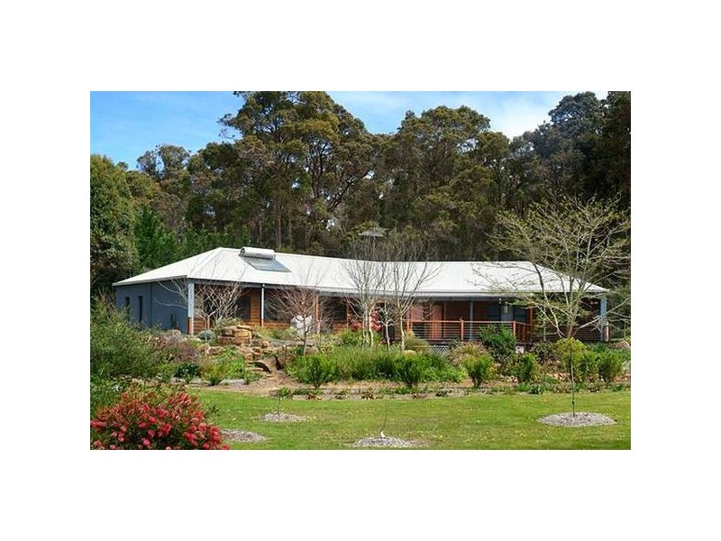 12 Yalgardup Place, Margaret River WA 6285
