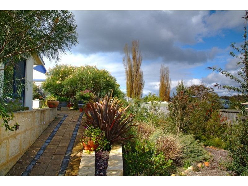 23 Hillside Avenue, Margaret River WA 6285