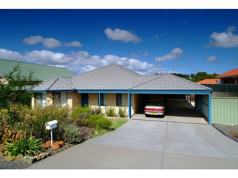 8 Kunzea Loop, Margaret River WA 6285