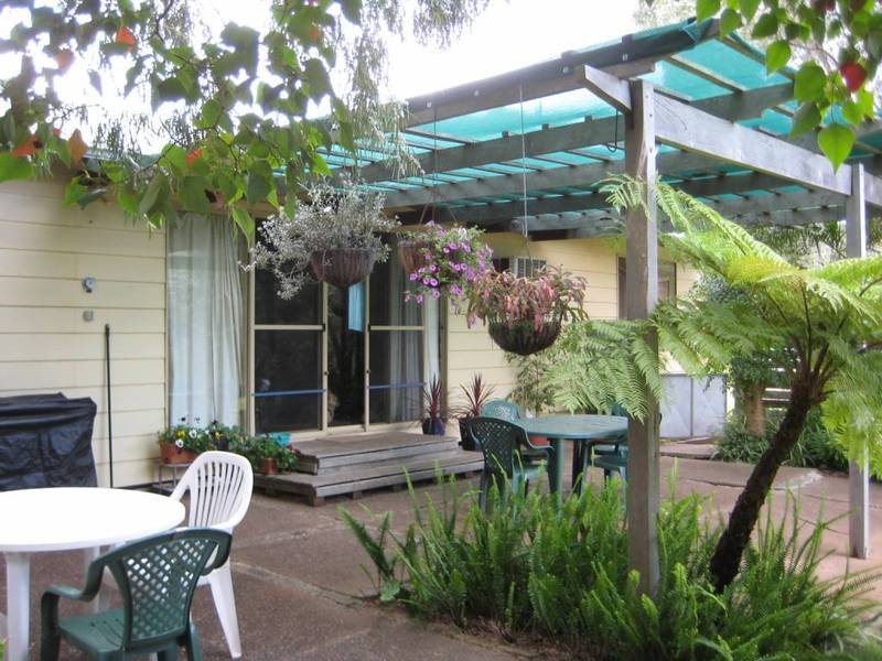 8 Mann Street, Margaret River WA 6285