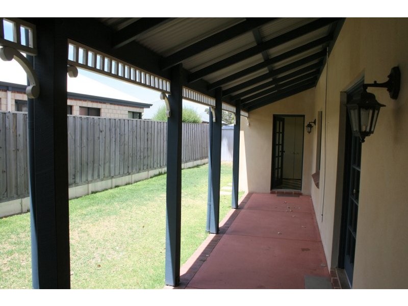 12 Ironbark Avenue, Margaret River WA 6285