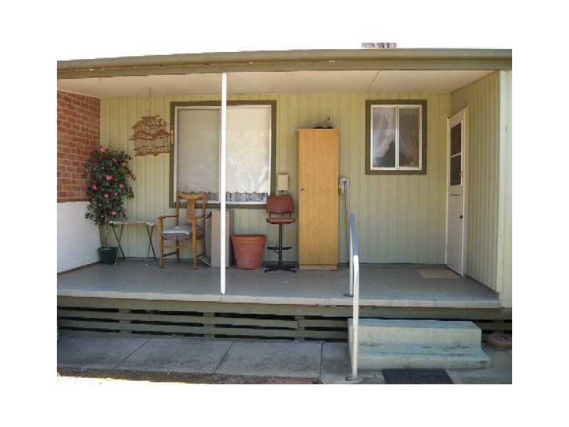 22 Jacobs Street, Waikerie SA 5330