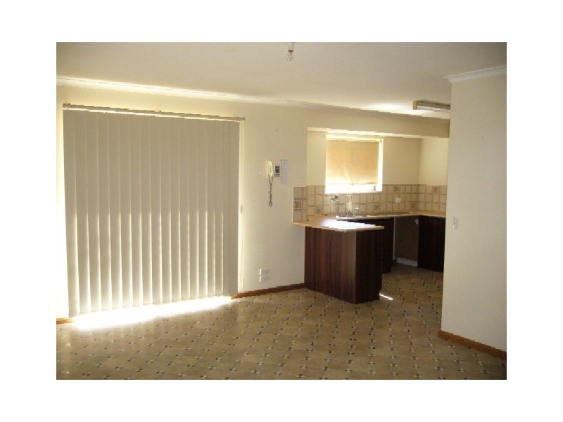 17 Burns Street, Waikerie SA 5330