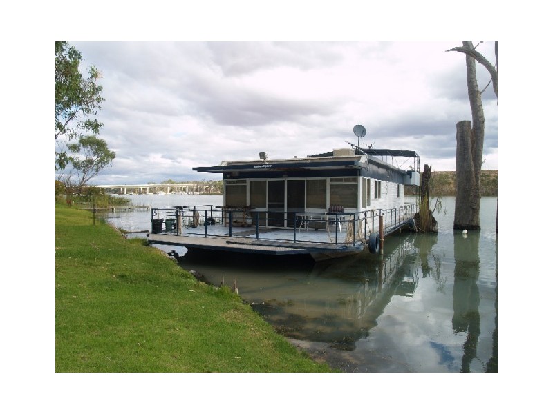 CL37S “Southern Explorer”, Blanchetown SA 5357
