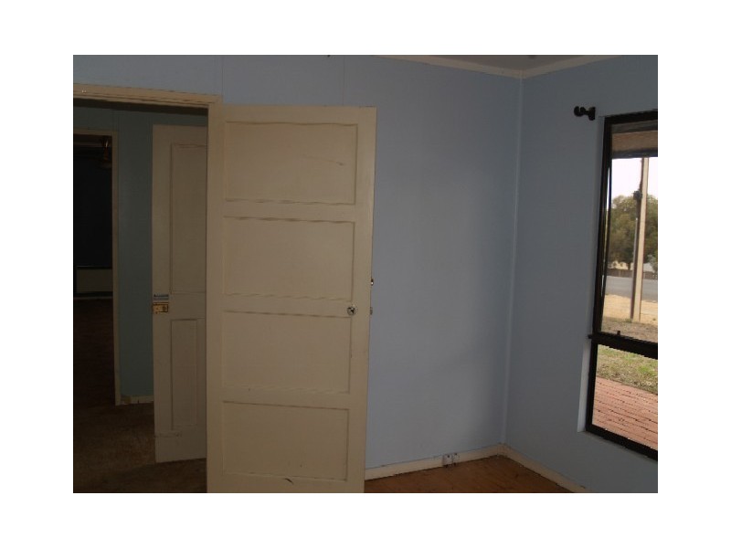 12- 14 High Street, Morgan SA 5320