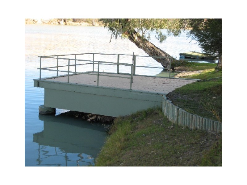 Lot 26 Pelican Point, Morgan SA 5320