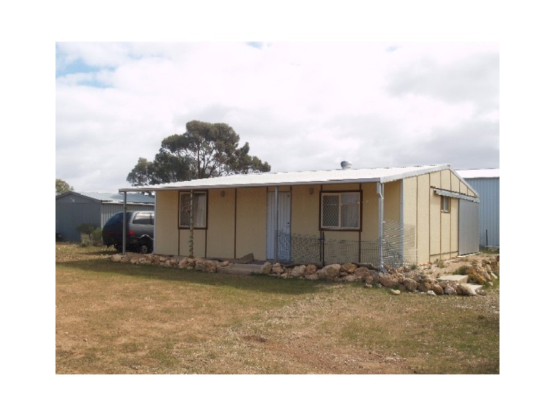 16 Ackland Street, Blanchetown SA 5357