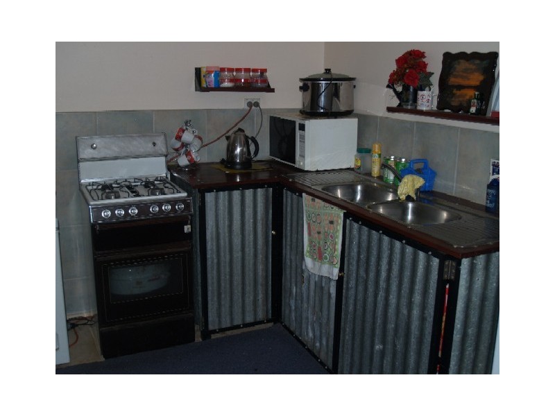 16 Ackland Street, Blanchetown SA 5357