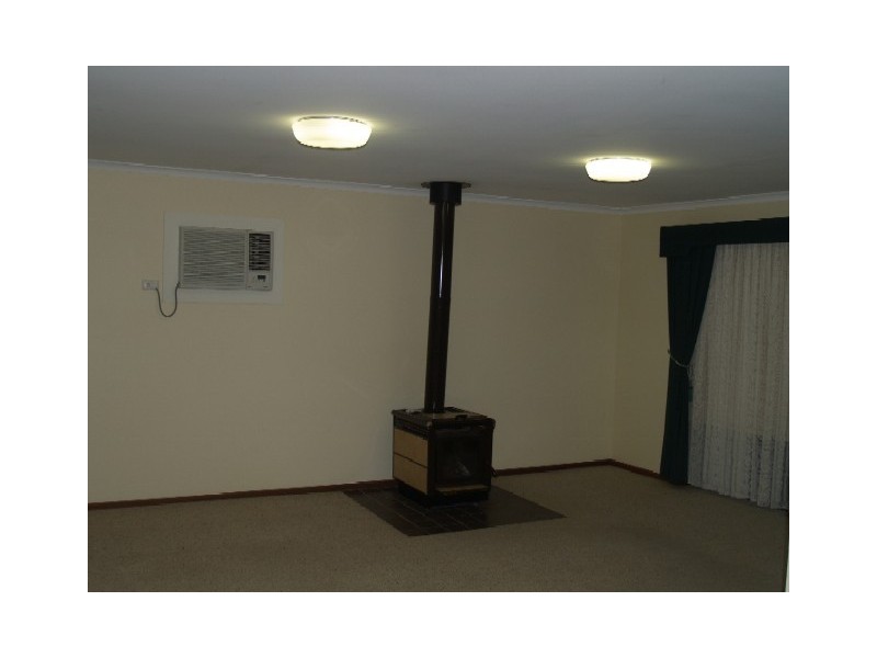 3 Sixth Street, Morgan SA 5320