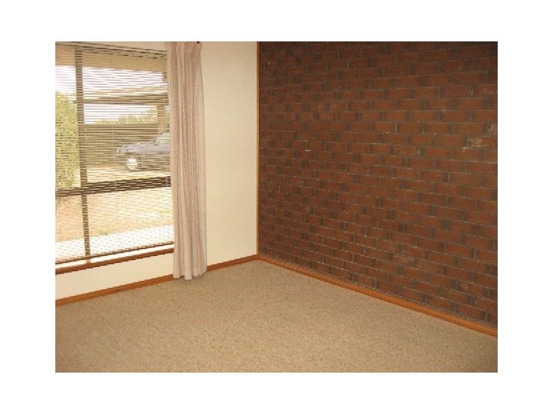 2/3 Allen Street, Waikerie SA 5330