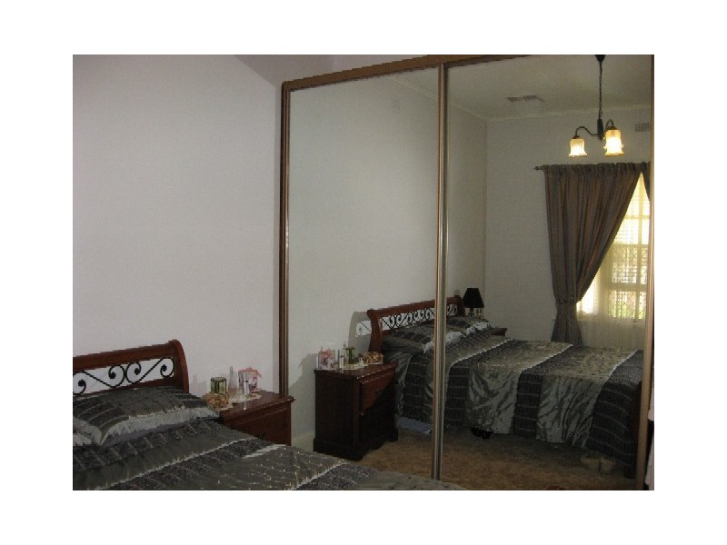 1 Henderson Street, Waikerie SA 5330