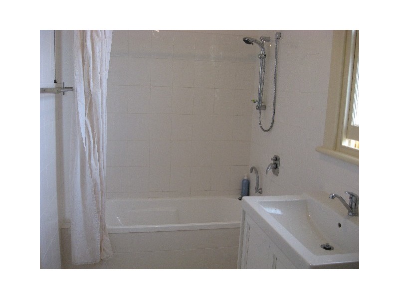 1 Henderson Street, Waikerie SA 5330