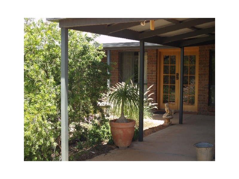 47 Kruesler Road, Waikerie SA 5330