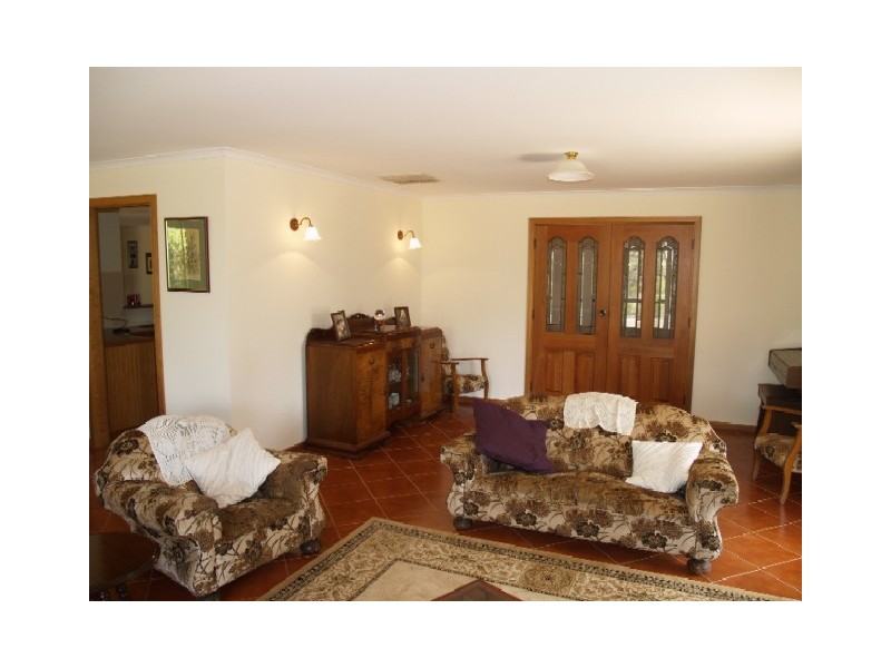 47 Kruesler Road, Waikerie SA 5330