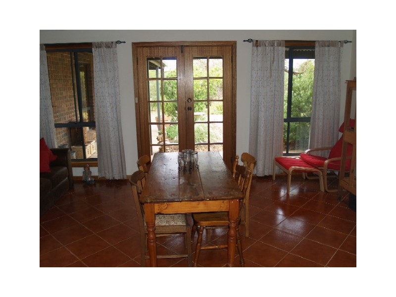 47 Kruesler Road, Waikerie SA 5330