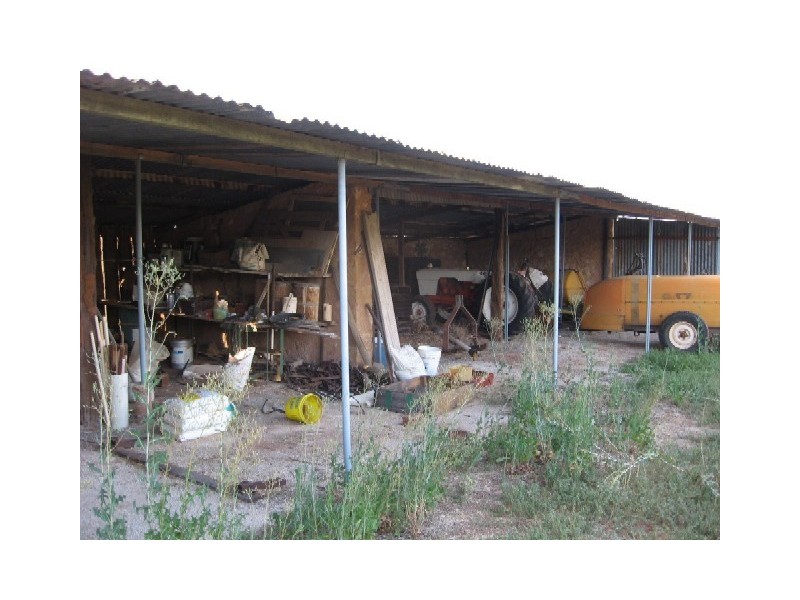 43 Hunter Road, Waikerie SA 5330