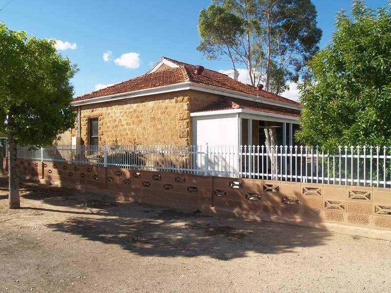 23 Fourth Street, Morgan SA 5320